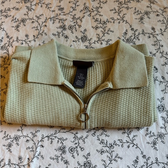 Slim Fit Pastel Green Short Sleeve Shirt - Picture 7 of 8